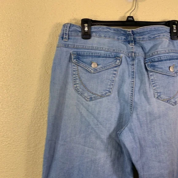 Anne Klein Denim Jeans Capris Pants Blue 14 Average Flap Back Pockets - Picture 12 of 16